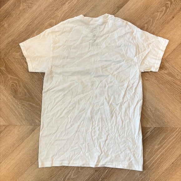 S - Hello Kitty and Friends T-Shirt - Picture 3 of 4